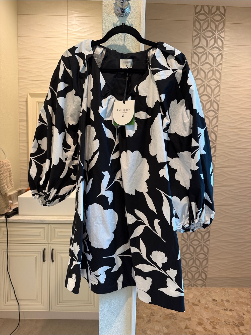 kate spade Black and White Floral Puff-Sleeve Dress